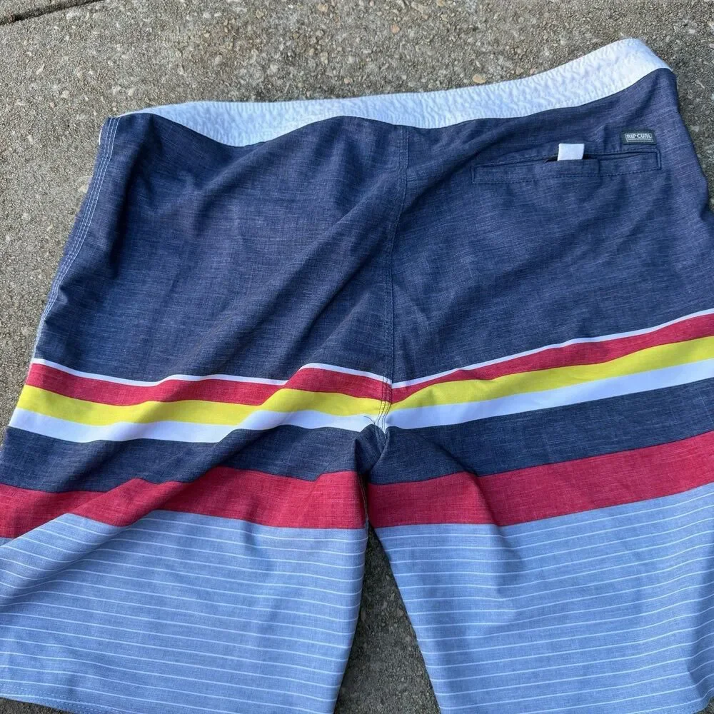 Rip Curl Mirage Board Shorts Men’s 38-40 Blue Stripe Surf Swim Trunks Beach
